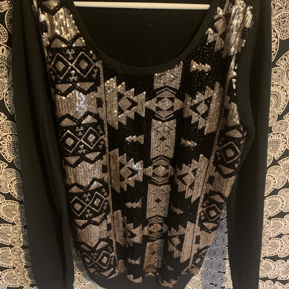 ⭐️ 2 for $15 or 3 for $20⭐️ M Maurice’s shirt